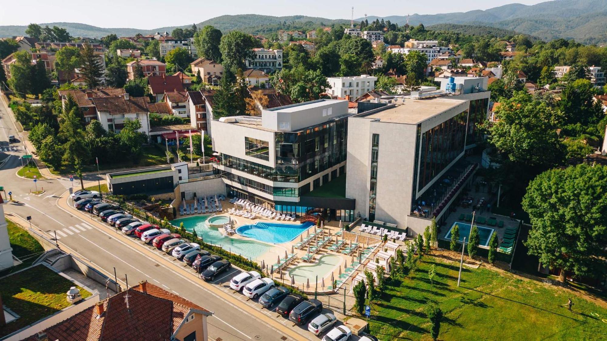 Hotel Tonanti วรินรัชกา บานยา ภายนอก รูปภาพ